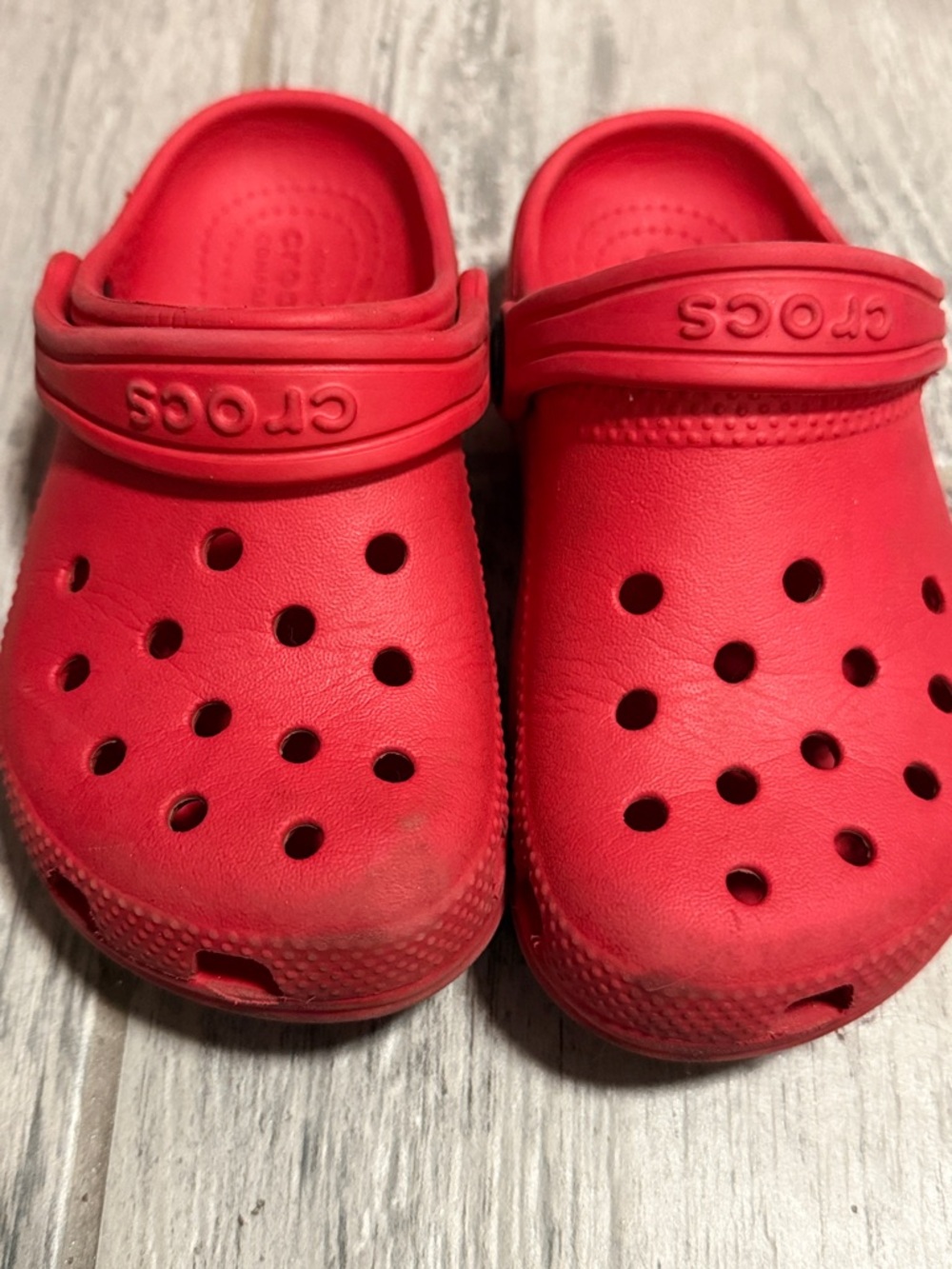 CROCS Kids Classic Clogs in Red 10